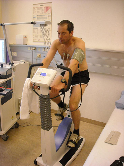 Günther Unterberger am Ergometer Günther Unterberger am Ergometer